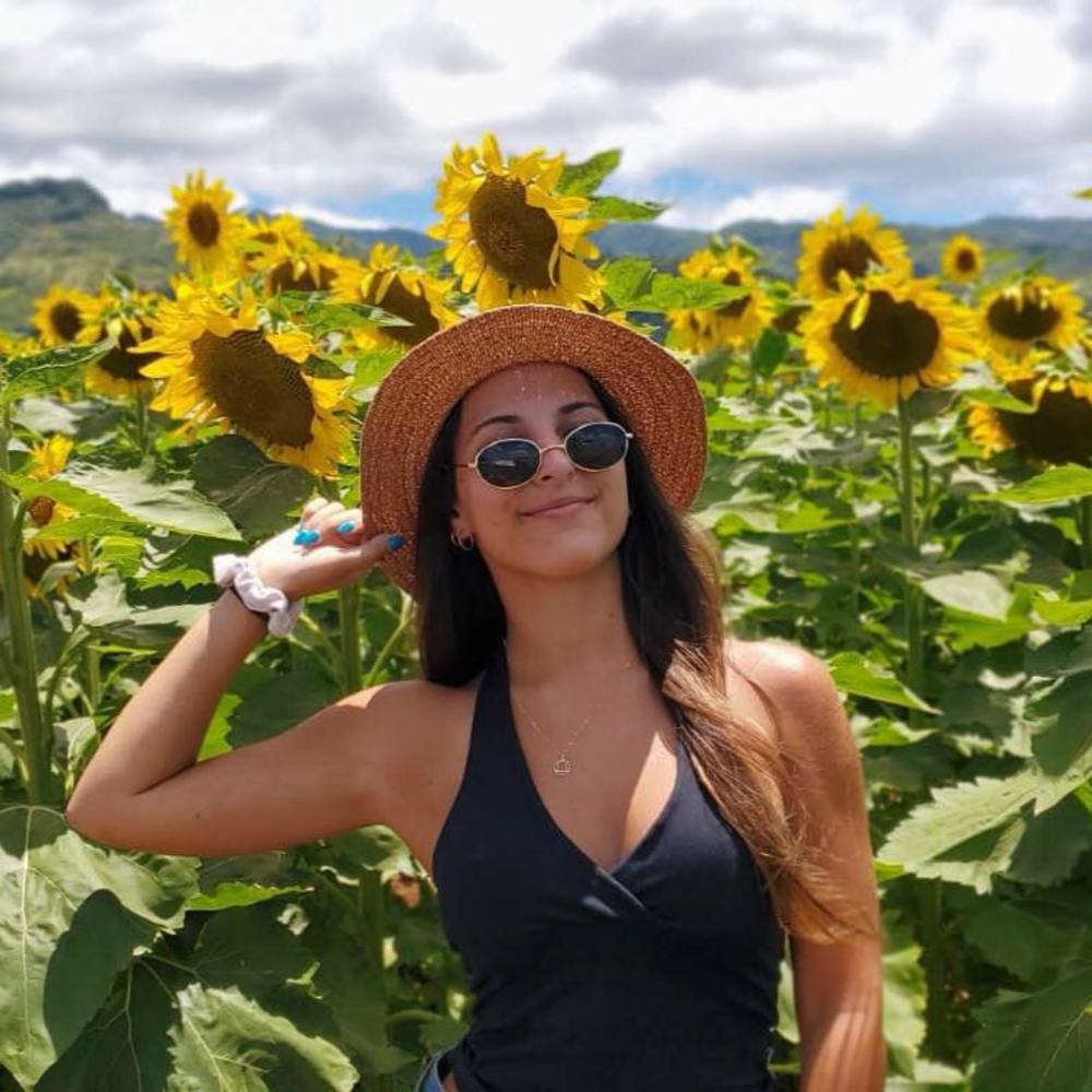 Meet your Posher, Luiza